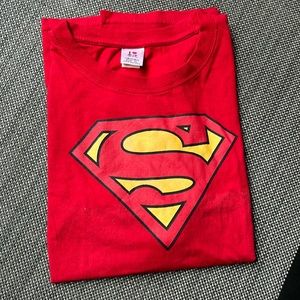 Men’s Superman tshirt